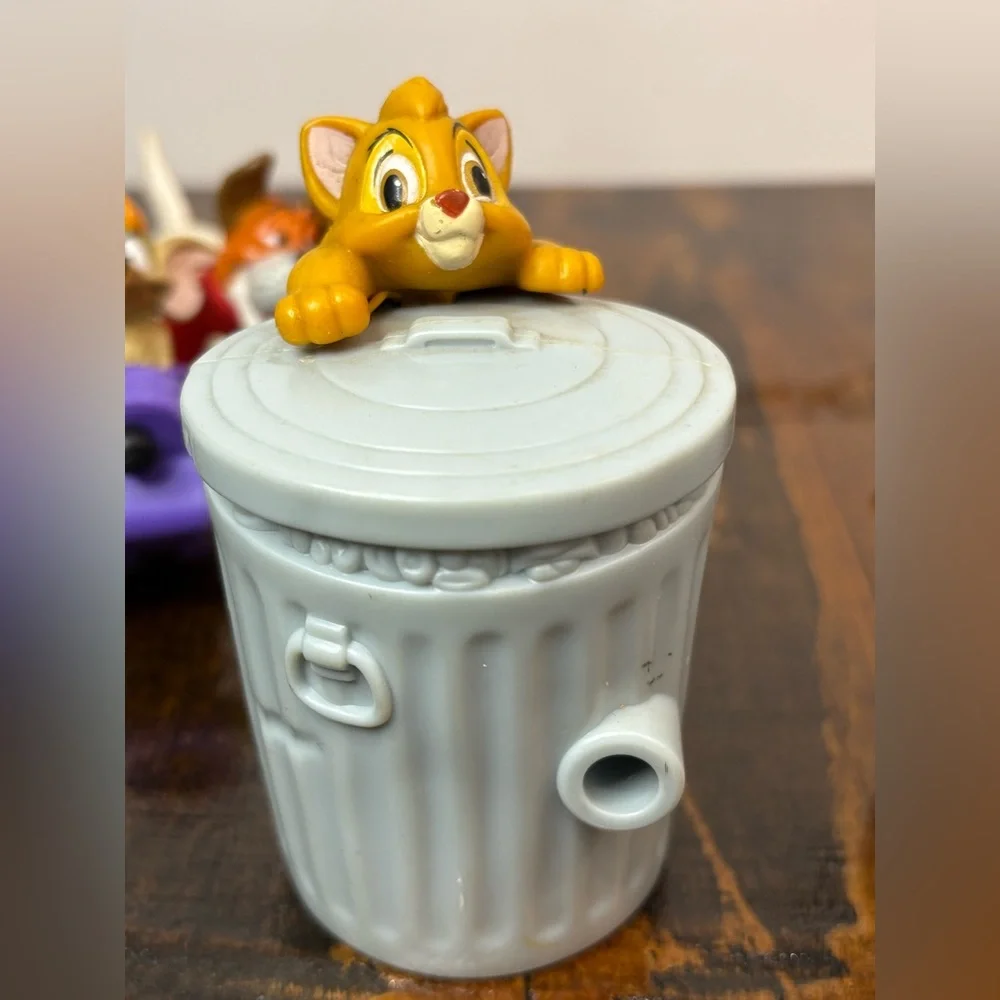 Disney Oliver and Company Dog Figure Set White Brown Purple Rolling Toys Lot
